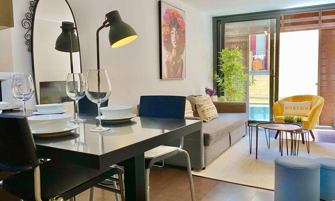 Malasana Apartment | Malasaña Center - Apartment in the center for 4