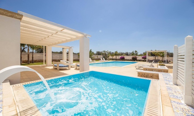 Capilungo Villa | Malaspina Luxury Pool - Capilungo