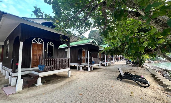 Pulau Perhentian Besar Hotel | Mama's Chalet Pulau Perhentian Besar