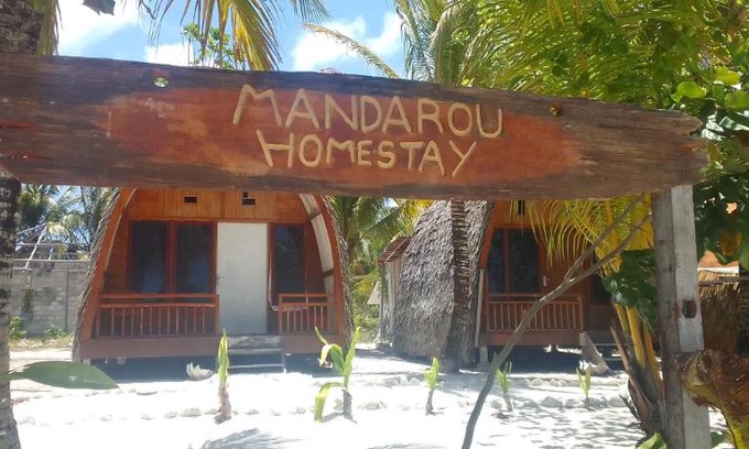 Pulau Fam House | MANDAROU HOMESTAY RAJA AMPAT