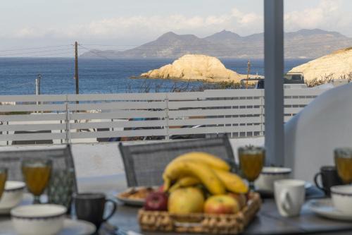 Mandrakia Apartment | Mandrakia house