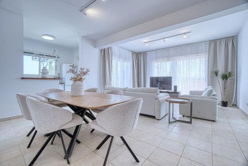 Mandria Apartment | Mandria Gardens 2 BED