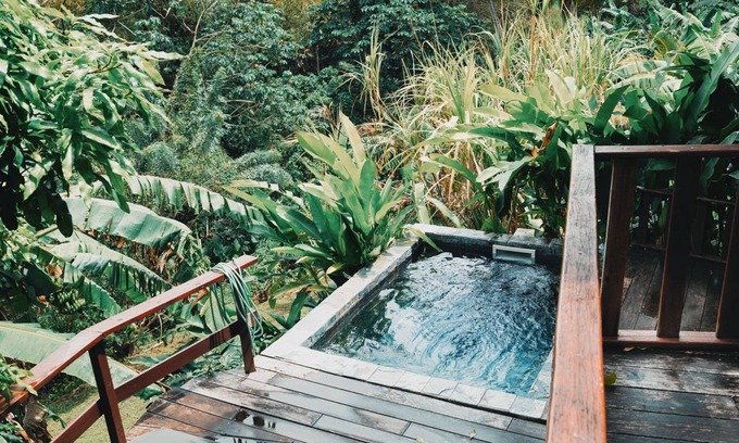 Riviere-Pilote House | MANGO LODGE