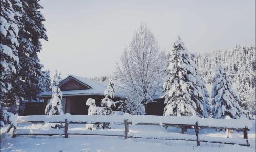 Okanagan-Similkameen House | Manning Park Hideaway