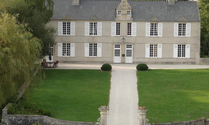Crouay Bed & Breakfast | Manoir de Conjon