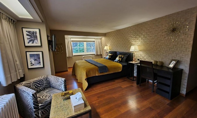 Ottignies-Louvain-la-Neuve House | Manoir du bois des rêves