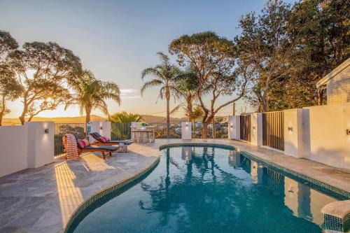 Copacabana House | Manor Del Monte - Poolside Bliss and Oceanfront Oasis