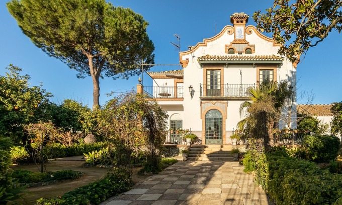 Gerena House | Manor house in the middle of Hacienda de Olivar