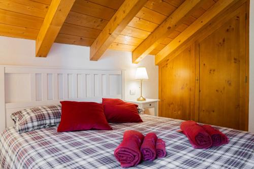 Villaggio al Pino Apartment | Mansarda Villa Adele