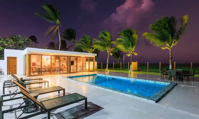 Barra Grande House | Mansion on the Pe/Al border