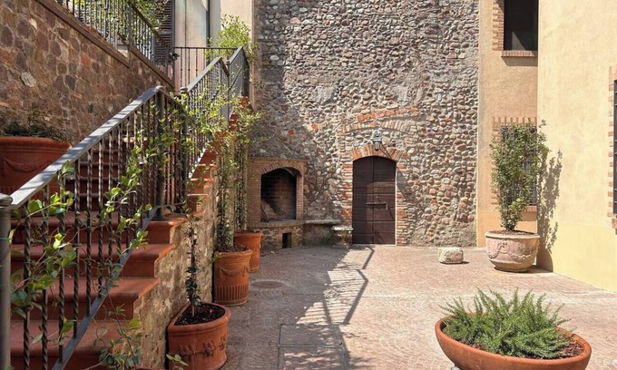 Volta Mantovana House | Mansion 1848-Volta Mantovana (Guesthouse-6 rooms)