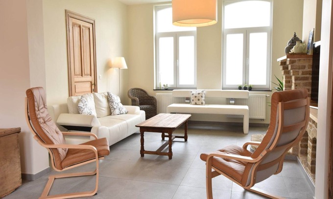 Poperinge Villa | Mansion in Roesbrugge with Garden