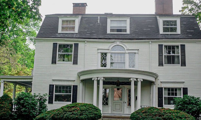 Norwich House | Mansion Near Casinos 9BR