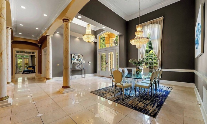 Clarkdale House | Mansion-Pool-Bball Court-Gym