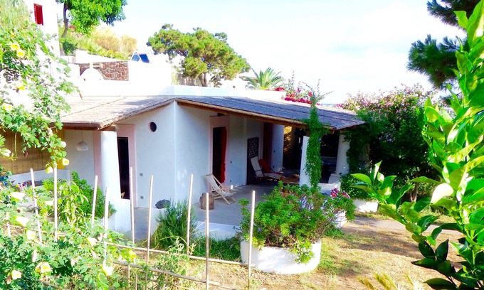 Piscita Villa | Mansion - Stromboli