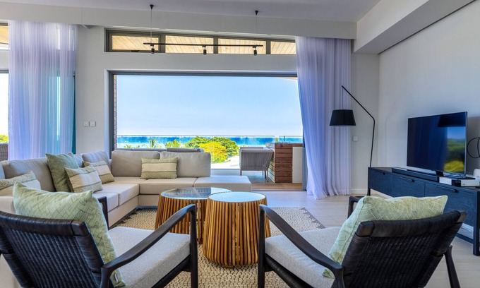 La Mivoie Apartment | Manta Cove - Penthouse by Horizon Holidays