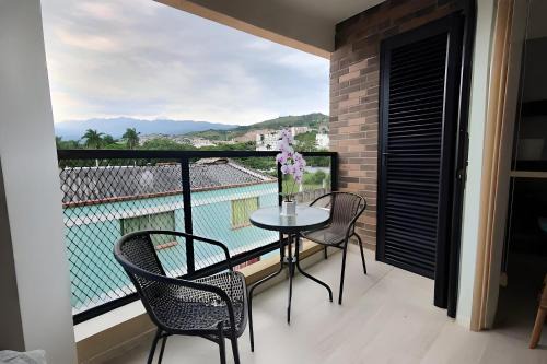 San Fernando Apartment | Mantis Loft 501 Blue Dream's