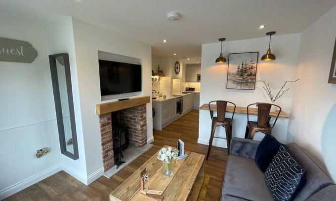 Crawshaw Booth House | Maple Cove