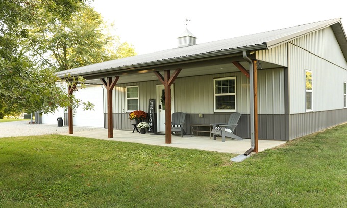 Pierceville House | Maple Lawn | 2 Bed, 1.5 Bath