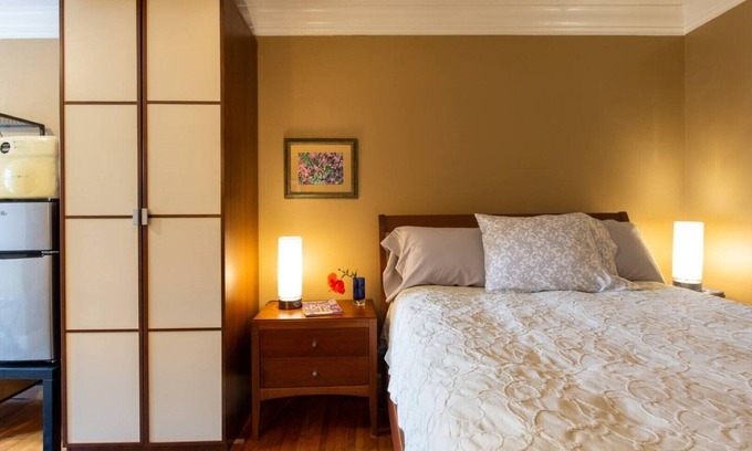 Mar Vista House | Mar Vista Suite of Private Entry,Patio & Spa Bath