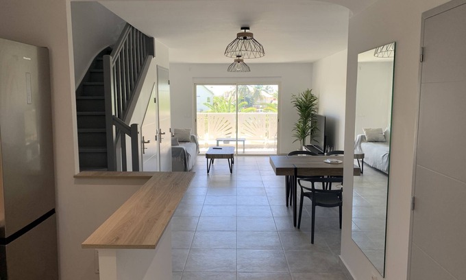 Orient Bay Apartment | Maracuja 16, in the center of Orient Bay, beach 100m away