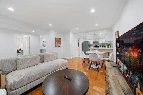 West Covina House | # Marbella Lane - Serene & Spacious 3BR Haven
