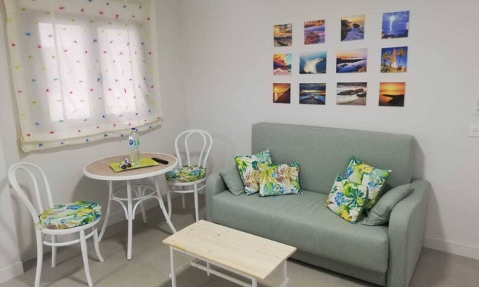 Adra Apartment | Marea Apartamento Bien Ubicado y Equipado