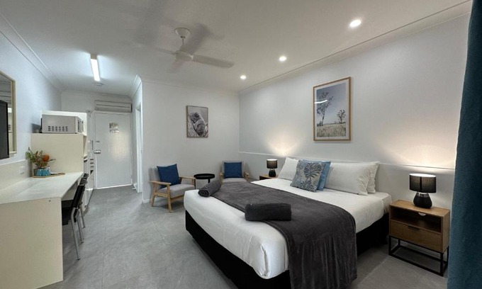 Mareeba Hotel | Mareeba Motor Inn