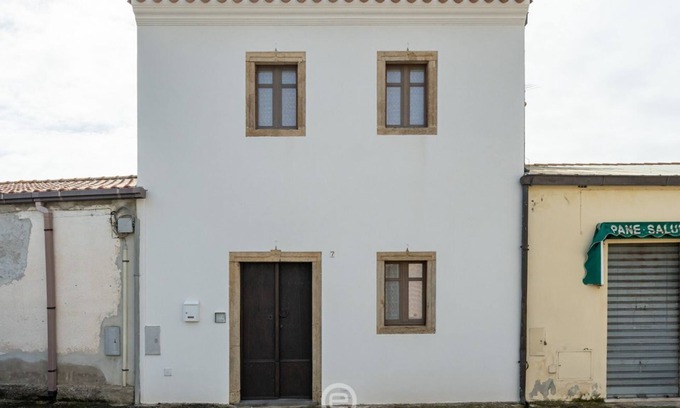 Massama House | Maria Grazia's Holiday Home