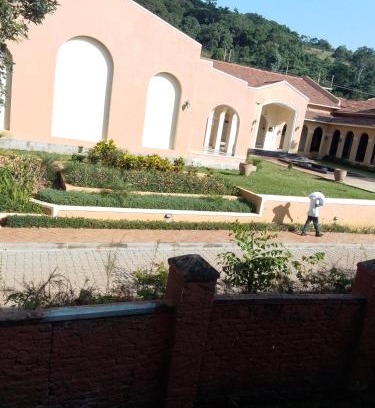Buhaguzi Hotel | Maridadi Beach