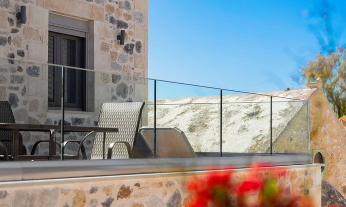 Pigi House | Marilena natural stone house