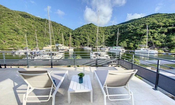 Anse Marcel Condo | Marina Beach 2, between Anse Marcel marina and beach