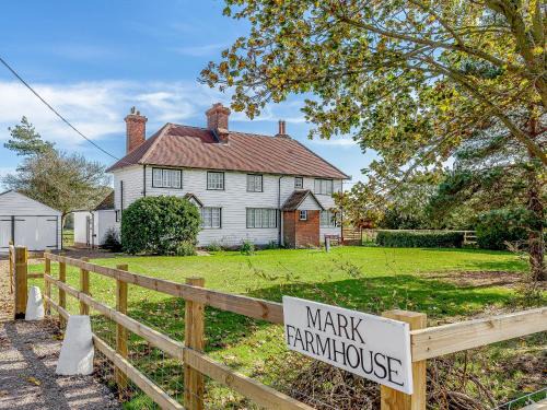 Southminster House | Mark Farmhouse
