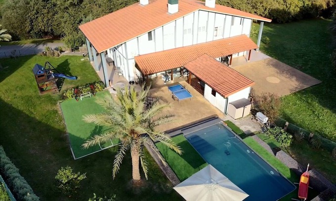 Mungia House | MARKAIDA HOUSE WITH POOL