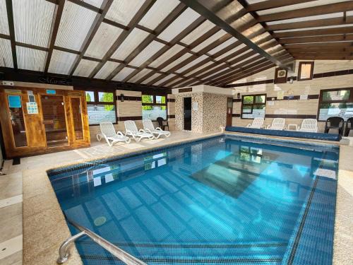 Tasnad House | MarLiv Complex