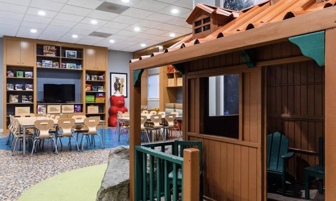 South Lake Tahoe Resort | Marriott South Lake Tahoe One Bedroom with fitness room, WiFi