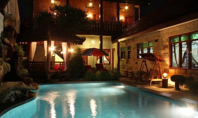 Wonosari Bed & Breakfast | Marry Ind Vila & Guest House Gunung Kawi Malang