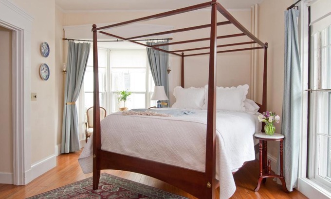 Top of the Hill Hotel | Marshall Slocum Inn