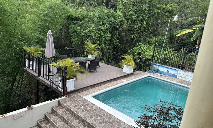 Whitehouse Apartment | Marvette s luxury two bedrooms villa