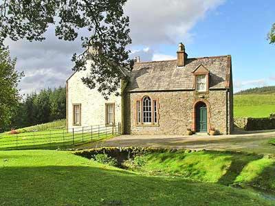 Castle Douglas House | Marwhin House - Swwr