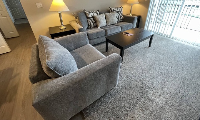 Marysville Apartment | MARYSville for the Holidays!