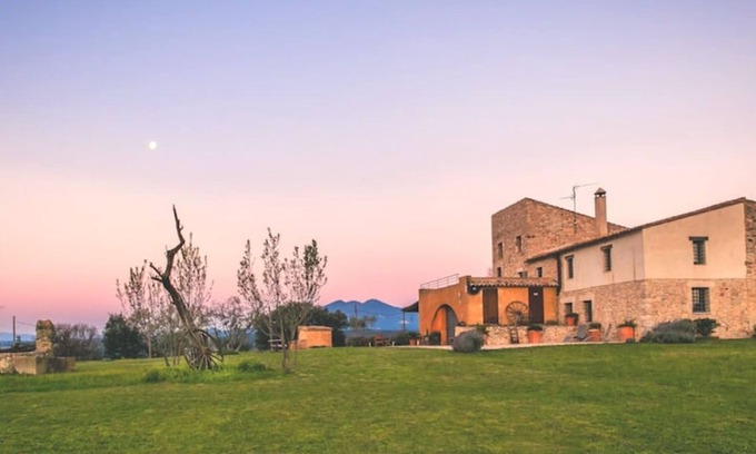 Vilanant Villa | Mas Coquells, Preciosa Casa Rural en Plena Naturaleza