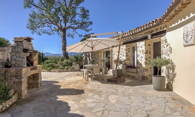 Roquebilliere Villa | Mas de la Roche – Luxury villa in Nice with private pool, garden and views
