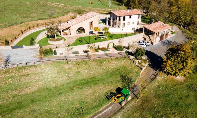 Sant Joan de Les Abadesses Cottage | MASIA DE BAIX