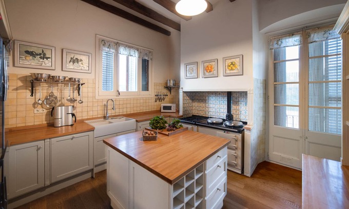 Santa Maria de Merles Cottage | Masia Escrigas Organic Farm