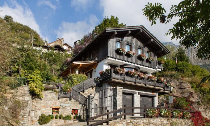Perloz House | Masoun dou Caro