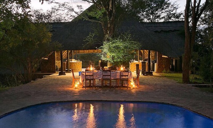 Victoria Falls Cabin | Masuwe Lodge