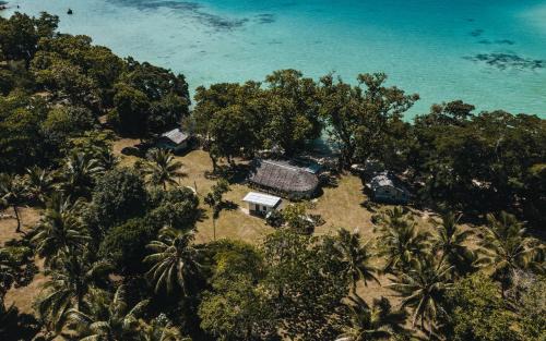 Port Lautour Bed & Breakfast | Matevulu Lodge