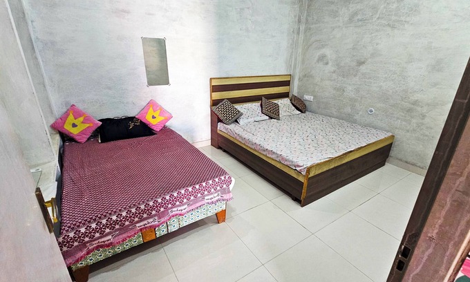 Mathura Bed & Breakfast | Mathura