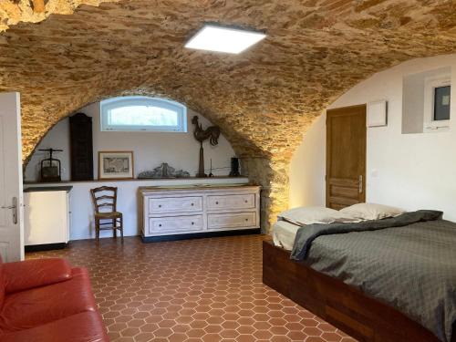 Bagnols-sur-Ceze Apartment | Mazet des Perseides
